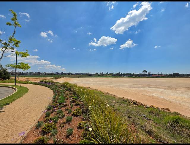 38,026M² VACANT LAND FOR SALE IN GOSFORTH PARK